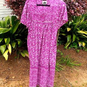 Metropolitan Purple and white long dress / Gown